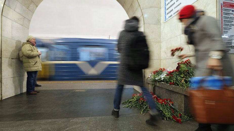 Utvrđen identitet napadača, trodnevna žalost u Sankt Peterburgu 1