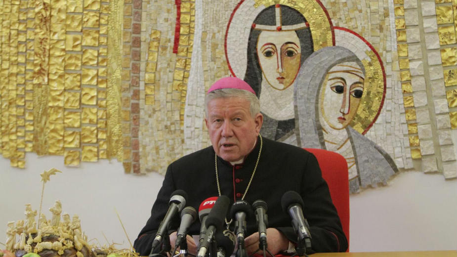 Hočevar: Mnogo se molimo za našu zemlju 1