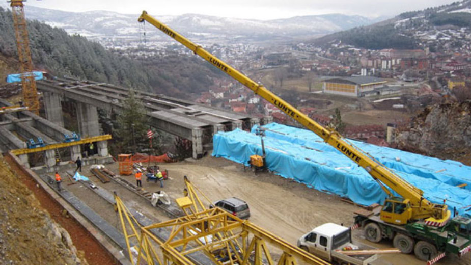 Probijanje rokova Aktor košta dva miliona evra 1 Probijanje rokova Aktor košta dva miliona evra 1