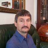 "Milioneri na socijali" - duguju im stotinu plata 1