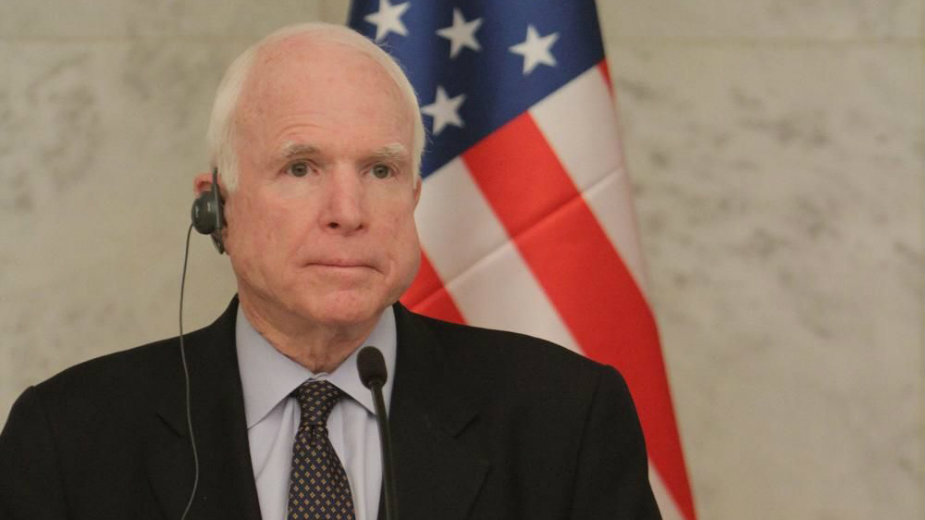 Mekejn u testamentu naveo da na sahrani ne želi prisustvo Donalda Trampa 1