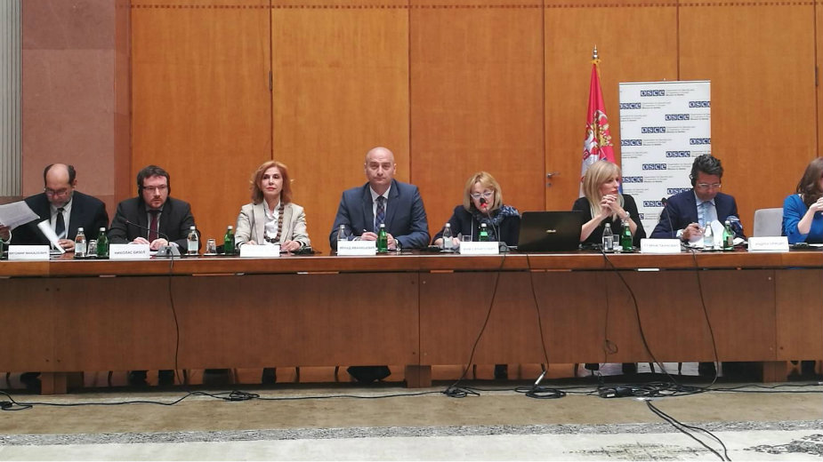 Janković: Više govoriti o uspešnim Romkinjama 1