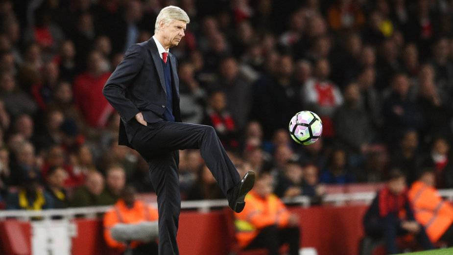 Ančeloti protiv "svojih", Lisice za čast Engleza 1