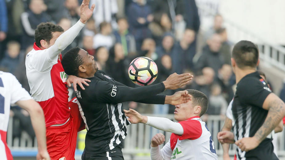 Istina na zelenom tepihu 1 Istina na zelenom tepihu 1