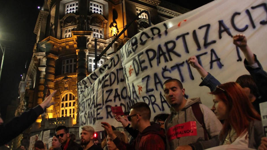 Radnici IMT danas se priključuju Protestu protiv diktature 1