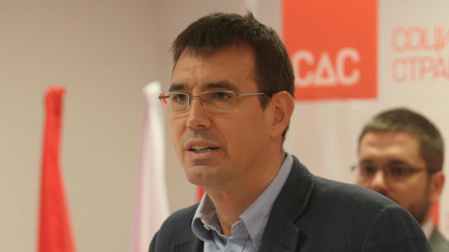 Đurišić: Hibrid diktature i demokratije 1