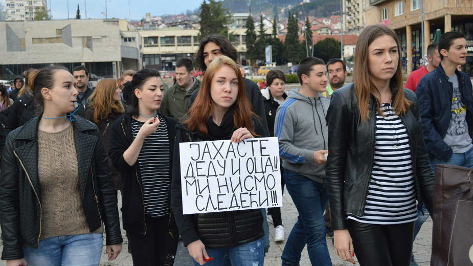 Treći dan protesta "protiv diktature" (VIDEO) 3 Treći dan protesta "protiv diktature" (VIDEO) 3