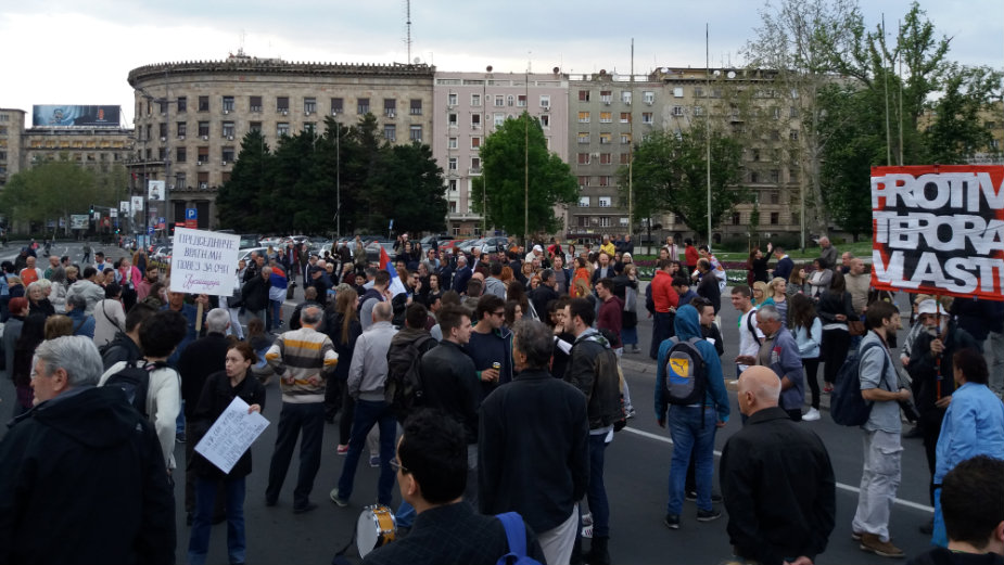 Protest protiv diktature podržao Ne da(vi)mo Beograd 1
