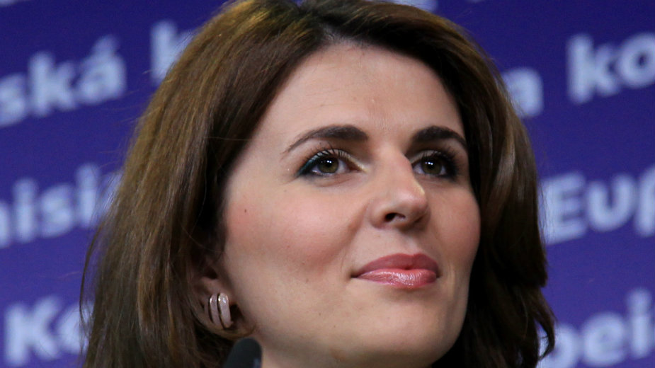 Čitaku: Umesto da ih je sramota, oni povlače ambasadora 1