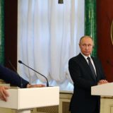 Sastanak Putina i Abe intenzivan i otvoren 11