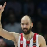 Real na Fajnal-foru, Olimpijakos izjednačio protiv Efesa u seriji 8