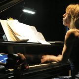 U ogromnoj Glasovoj popularnosti muzičari su publika zanemarljivog broja 15