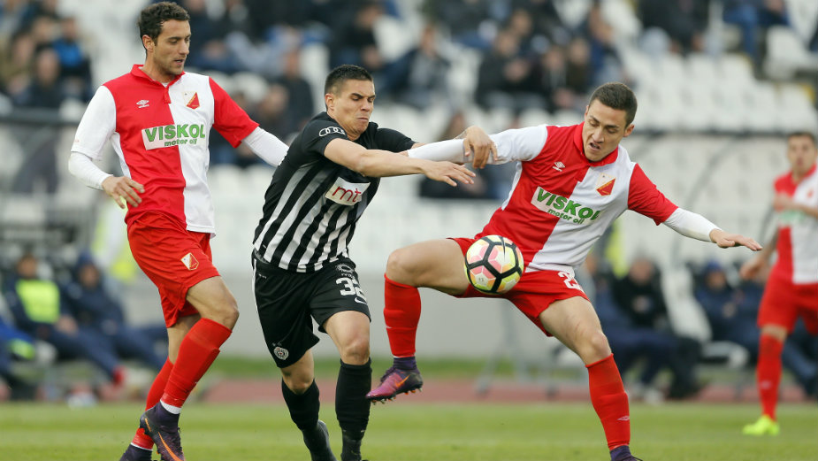 Pobeda Partizana, uprava FK Vojvodina napustila stadion 1