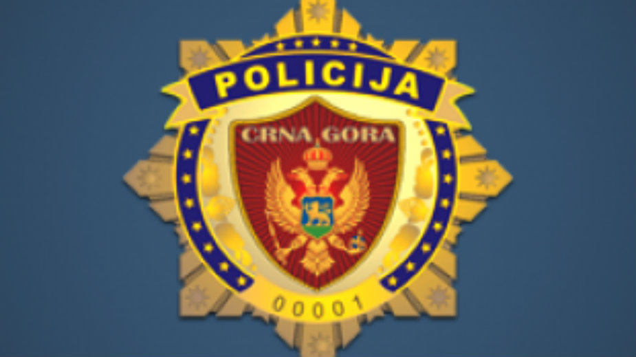 Policija na putu prema Cetinju 1 Policija na putu prema Cetinju 1