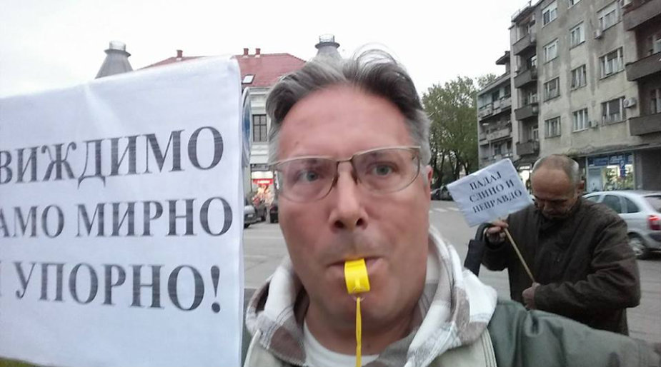 Manje protestanata zbog tribine radija „BOOM93“ 1 Manje protestanata zbog tribine radija „BOOM93“ 1