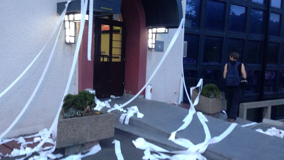 Dan 25: Legitimisan novinar Danasa (VIDEO) 2