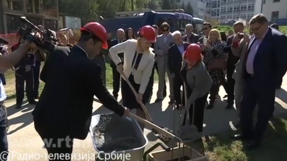 Mihajlović položila kamen temeljac za vrtić u Srebrenici 1