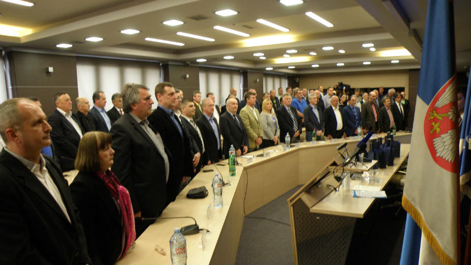 Protest sindikata 1. maja u podne 1