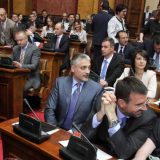 Nastavak rada parlamenta u ponedeljak 4