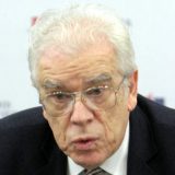 Malo verovatan raspad EU 2