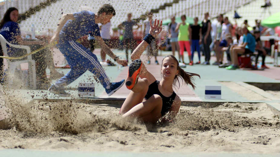 I dan i noć na stadionu 1 I dan i noć na stadionu 1
