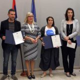 EU dodelila novinarske nagrade 2