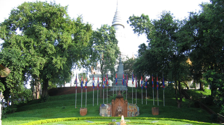 Kambodža: Okamenjeni osmesi 1 Kambodža: Okamenjeni osmesi 1