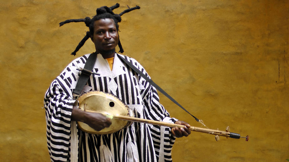 Muzičar iz Gane nastupa 27. maja u Reksu 1