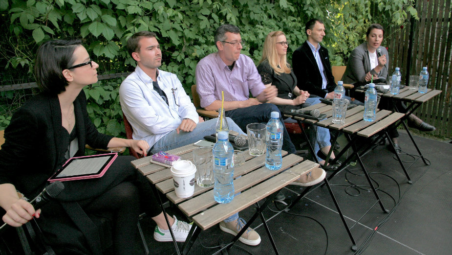 "Ukoliko nešto ne preduzmemo, probudićemo se u Putinovoj Srbiji" 1