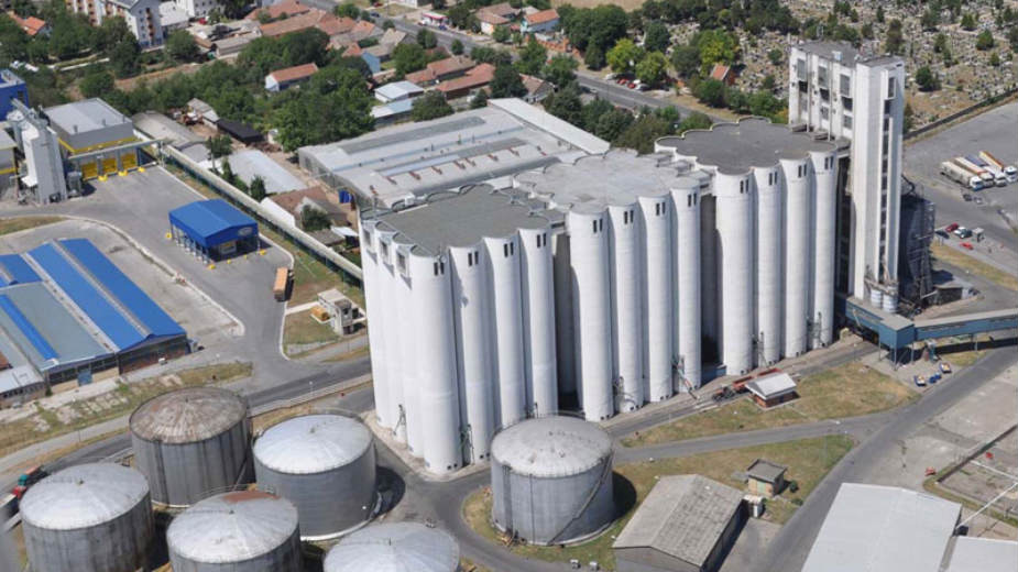 Pod led bi mogli da odu Dijamant i Mlekoprodukt 1