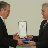 Nikolić uručio odlikovanja ambasadorima 3