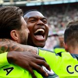 Kristal Palas obezbedio opstanak, Liverpul na korak od Lige šampiona 14