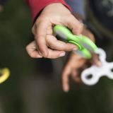 Nova igračka - spiner sve popularnija u Srbiji (VIDEO) 2