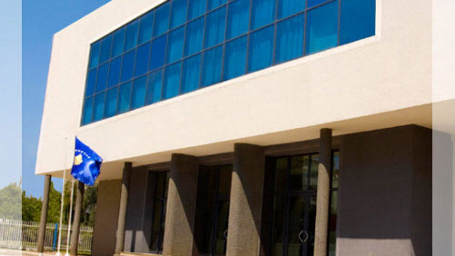 Tači: Ponosno zbog ćerki i sinova u uniformama 1