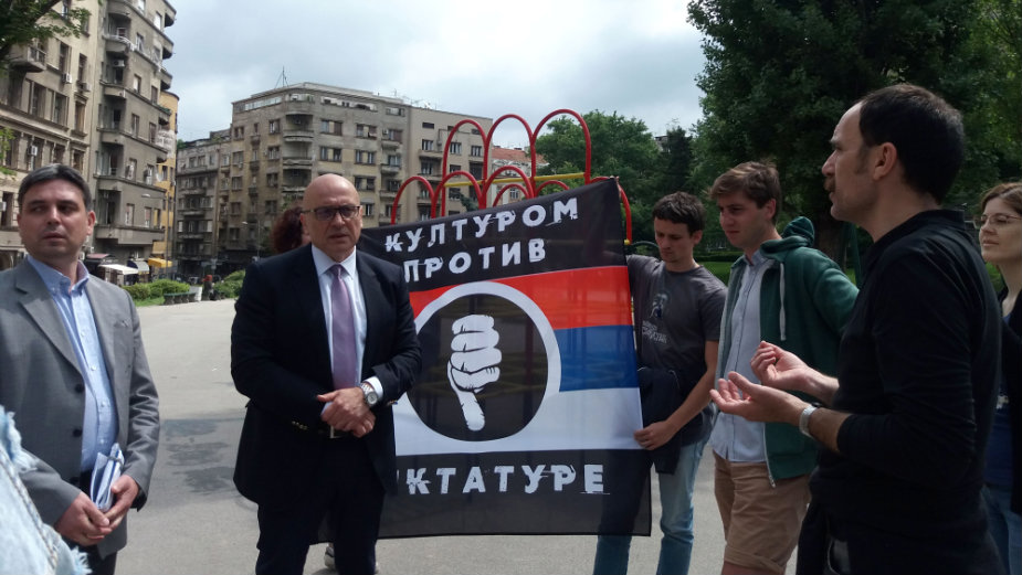 Uvod u svenarodni protest na dan inauguracije 1