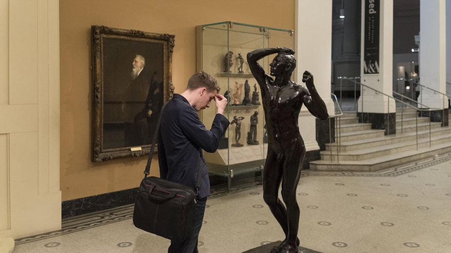 Između publike i umetničkog dela 1 Između publike i umetničkog dela 1