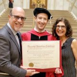 Zakerberg dobio počasnu diplomu Harvarda 11