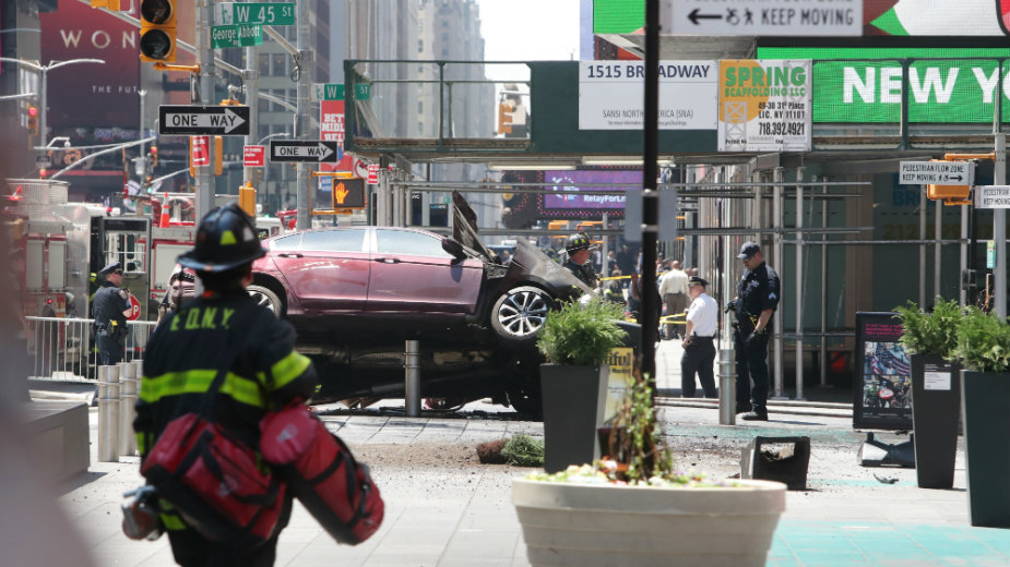 Pokosio pešake na Tajms skveru u Njujorku (VIDEO) 1