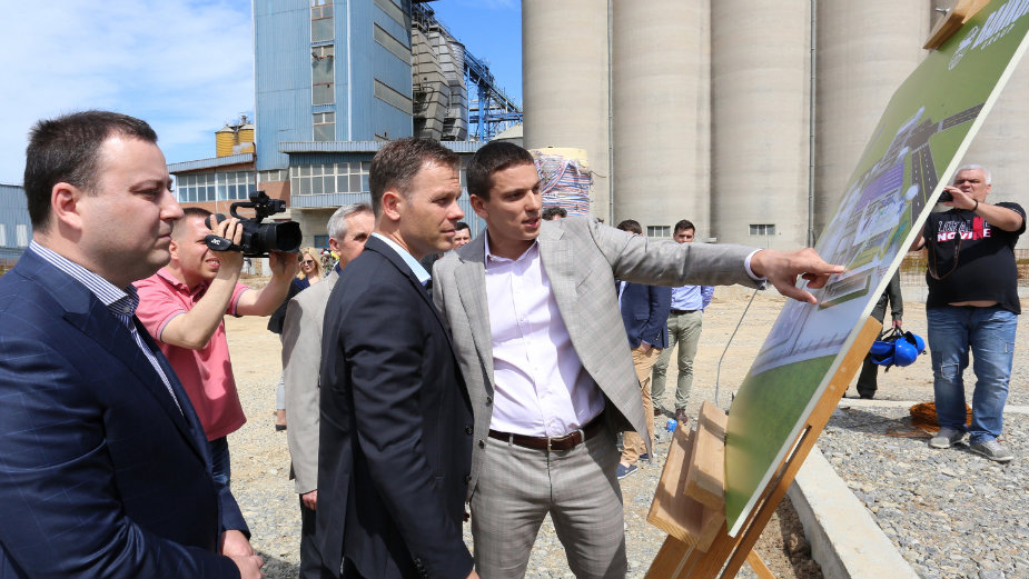 Gradi se nova fabrika soje u Obrenovcu 1