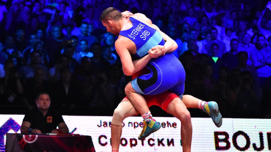 Zlato za rvača Frisa, srebro za Štefaneka 2