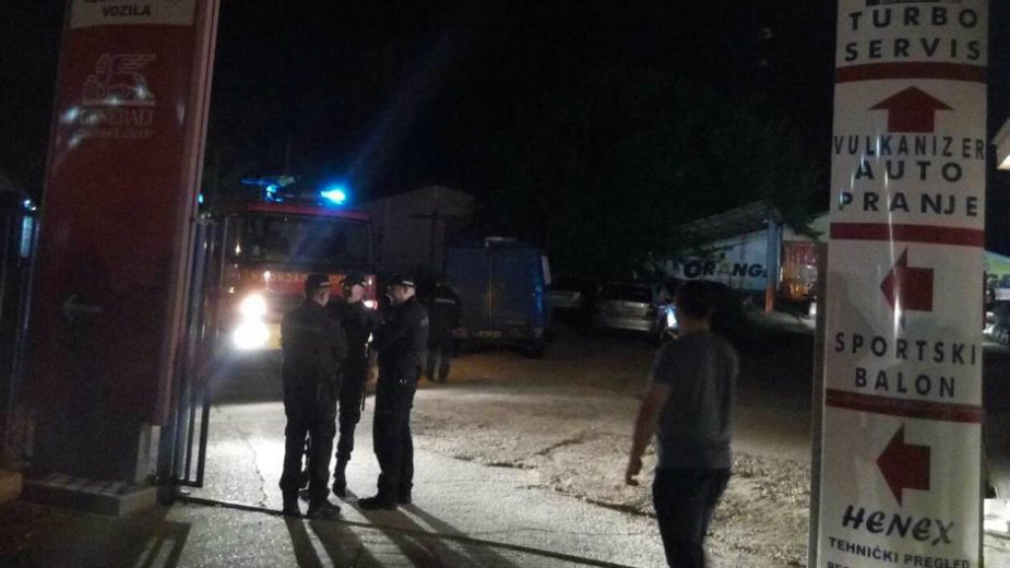 Eksplozivna naprava bačena na auto centar na Novom Beogradu 1