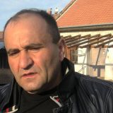 Presele mu pretnje 9