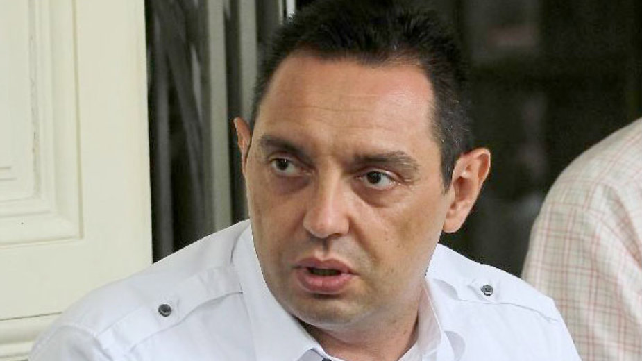 Vulin: Za Brnabić ili opoziciju 1