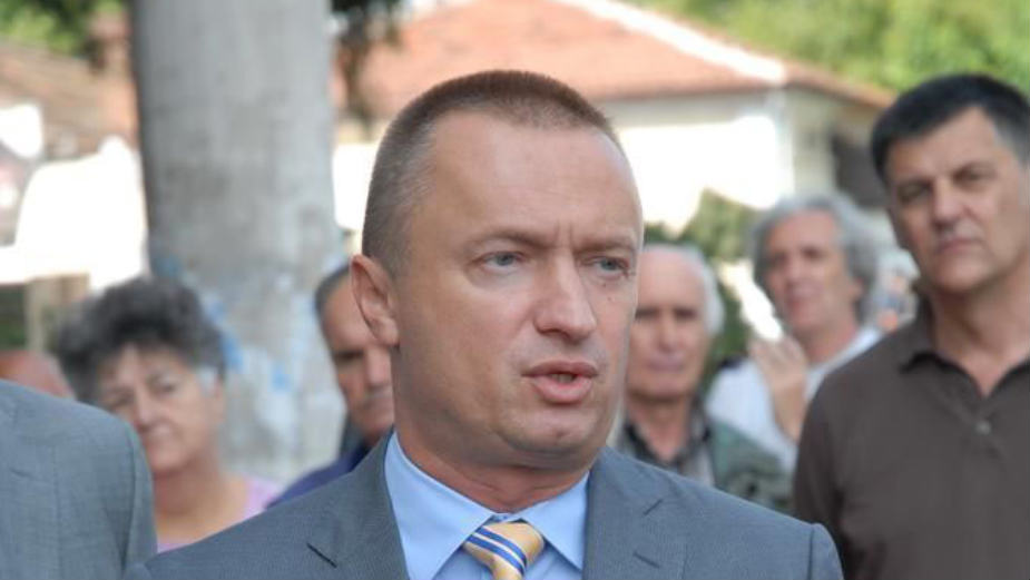 Pajtić: Opozicija čeka da vlast padne s kruške 1