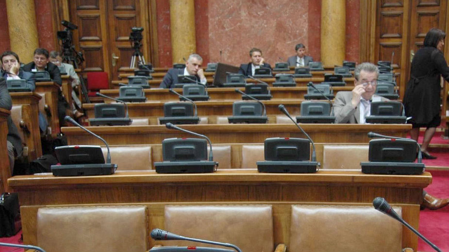 Većina izvesna, ali se glasanje o vladi odlaže 1