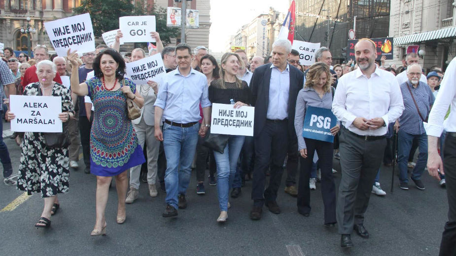 Živković i Tadićevi se pridružuju, ostali bez odgovora 1