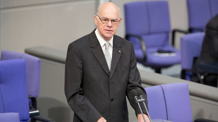 Predsednik Bundestaga 14. juna u Beogradu 1