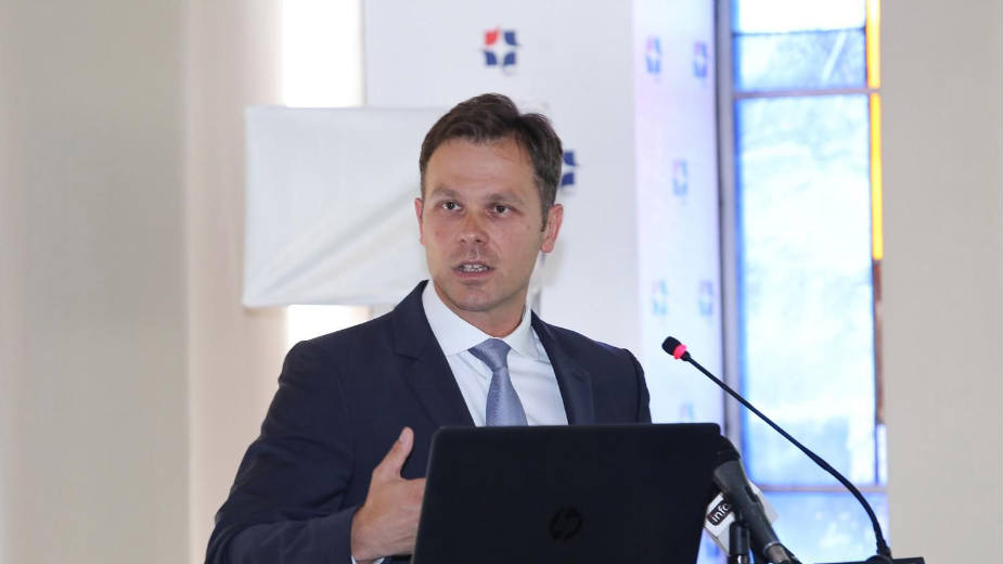 Advokatica pokušava da izbriše Malog iz ofšor firmi 1