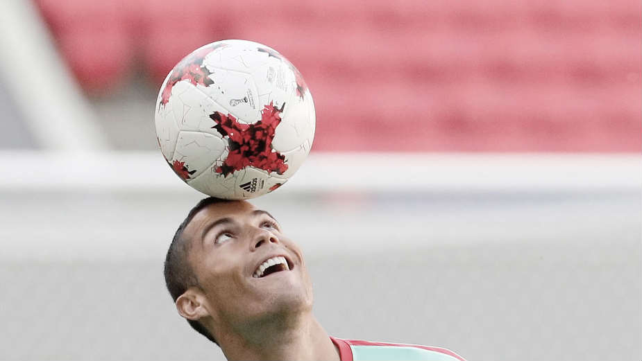 Kristijano Ronaldo: Kontroverzni golgeter 1