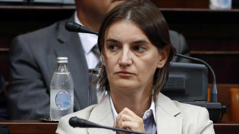 Srbija dobila prvu ženu premijera - Anu Brnabić 1